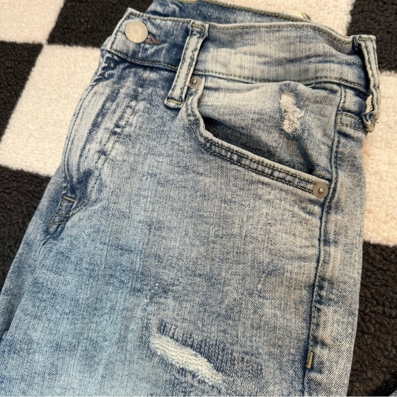 H&M - Light Wash Jean Pants - Picture 2 of 9